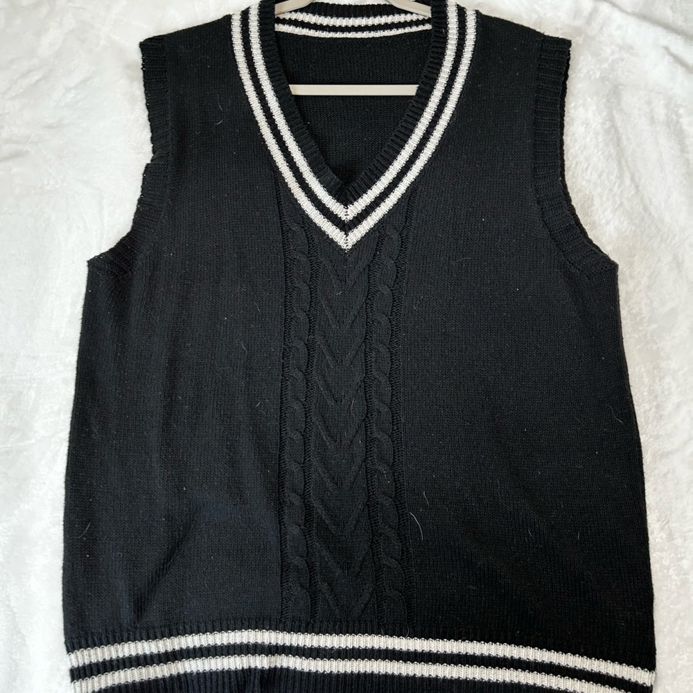 Romwe vest